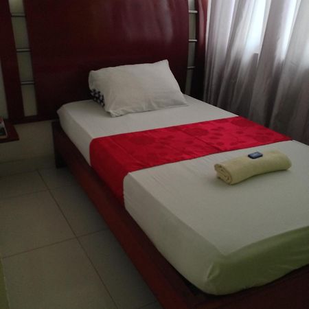 Hotel Center Plaza Plus กูกูตา ภายนอก รูปภาพ